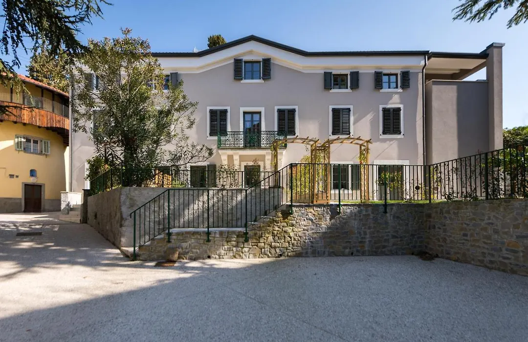 Residence La Torre con private park-1