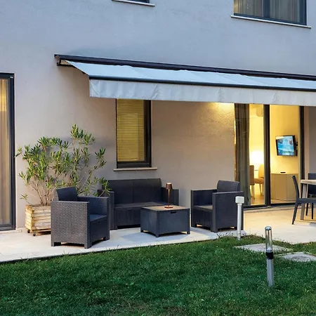 Residence La Torre con private park-3